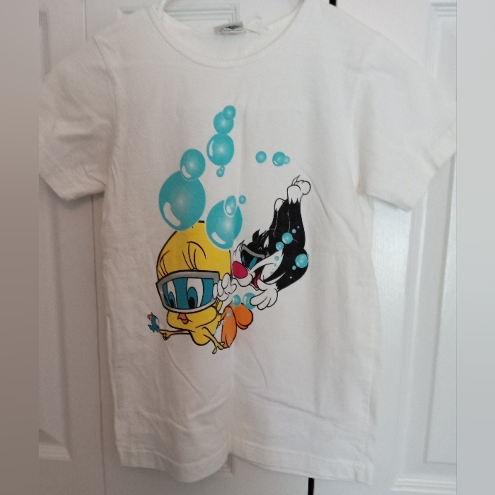 Sylvester and Tweety girls t shirt size L
